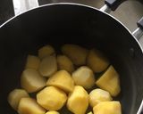 A picture of step 4 of Scrambled eggs with vegetables & potatoes.