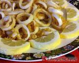 A picture of step 5 of Fried kalamarakia.
