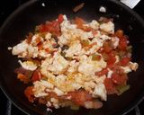 Foto del paso 4 de la receta: Claras de huevo a la mexicana 😋😋🤗