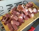 Une image de l'étape 6 de Salade tiède de pommes de terre et asperges au lard, tomates et oignon doux.