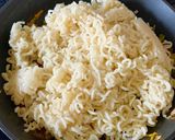 A picture of step 6 of Vegetable Maggi 🍜🍜.