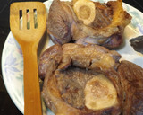 Foto del paso 2 de la receta: Ossobuco con arroz a la milanesa
