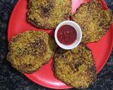 A picture of step 7 of Moong thaalipeeth.