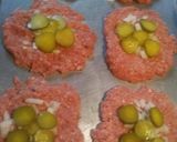 A picture of step 3 of Dilly Burgers.