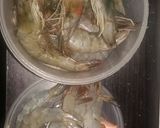 รูปขั้นตอนการทำที่ 1 ของ กุ้งผัดเนย