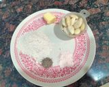 A picture of step 1 of Almond soup.