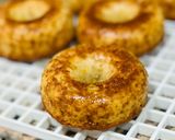 Foto del paso 5 de la receta: Roscas de magdalenas 🥯 🧁 🍋 👩‍❤️‍👩
