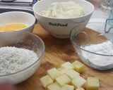 A picture of step 1 of Fried Potato Balls with Cheese Filling.