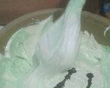 Foto langkah ke 6 dari resep Kue Bolu Lapis Kukus Pandan.