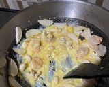 Foto langkah ke 3 dari resep Mie goreng hokkian.
