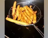 A picture of step 4 of Fries pakora.
