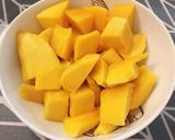 Hình bước làm 1 của món Pudding Xoài Cho Bé