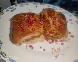 A picture of step 9 of Dabeli.