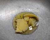 A picture of step 1 of Sweet rice rolls.