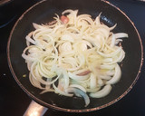 Foto del paso 2 de la receta: Calamares encebollados