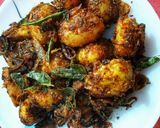 चेट्टीनाड आलू रोस्ट (Chettinad aloo roast recipe in Hindi) रेसिपी चरण 3 फोटो