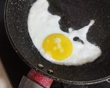 Foto langkah ke 2 dari resep Telur ceplok.