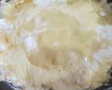 A picture of step 3 of Thandai flavour kesar pista rabdi.