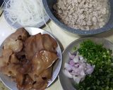 รูปขั้นตอนการทำที่ 1 ของ ลาบเห็ดหูหนู วุ้นเส้น