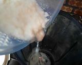A picture of step 2 of Kachi lassi.