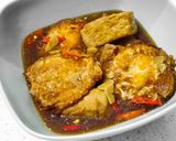 Foto langkah ke 5 dari resep Tumis Tahu Telur Pedas Manis.