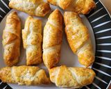 A picture of step 6 of Salmon Croissants.