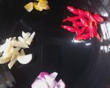 Foto langkah ke 3 dari resep Tumis Jantung Pisang, Bunga pepaya dengan irisan daging B2.