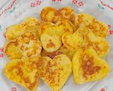 Foto langkah ke 3 dari resep Heart French Toast ❤️.