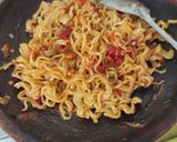 Foto langkah ke 3 dari resep 486 - Mie goreng sambal geprek (18-CPApron2026).