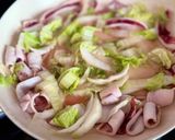Une image de l'étape 3 de Nouilles soba sautées à l’encornet et au chou chinois.