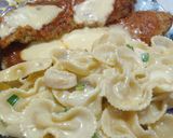 Foto del paso 5 de la receta: Fideos a la crema, con verdeo y champiñones 😋🍄