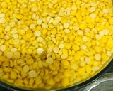 A picture of step 1 of Bhuni wi chane ki daal.