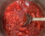 Foto langkah ke 3 dari resep Fresh Strawberry Jam.