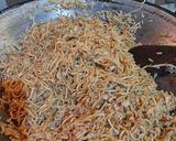 Foto langkah ke 4 dari resep Nasi goreng magelangan minimalis.