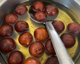 A picture of step 6 of Mawa gulab jambu.