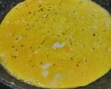 Foto langkah ke 2 dari resep Tortilla with egg & cheese.