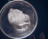 A picture of step 3 of Rice flour chapati with green chutney.