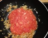 Paradicsomos kagyló spagettivel recept fázis 2 fotója