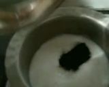 A picture of step 2 of Doodh Patti Chai.