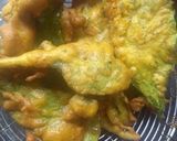 A picture of step 7 of Palak bhajiya.