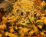 A picture of step 3 of Quick Chicken and Vegetable Noodles.