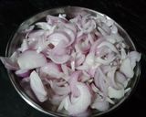 A picture of step 2 of Veg Chowmin.