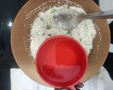 A picture of step 5 of Rava dosa.