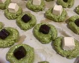 Foto langkah ke 3 dari resep Matcha Coconut Cookies.