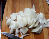 Foto del paso 3 de la receta: Sopa de nopales y hongos con guajillo