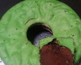 Foto langkah ke 9 dari resep Brownies Kukus Pandan Coklat.