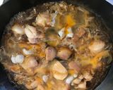 A picture of step 3 of Chicken and Eggs Bowl (Oyakodon).