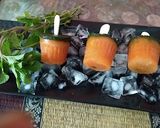 A picture of step 2 of Papaya Popsicle.