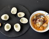 Foto del paso 3 de la receta: Huevos rellenos navideños