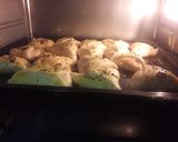 A picture of step 3 of Chicken buns.